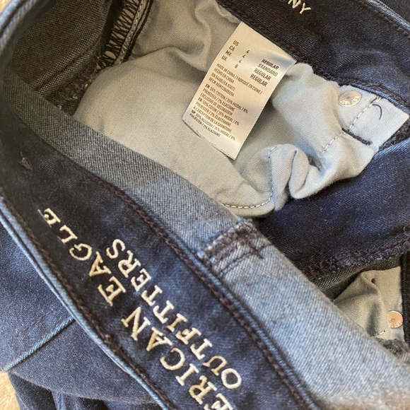American Eagle Dark Blue Skinny Jeans - Picture 3 of 5